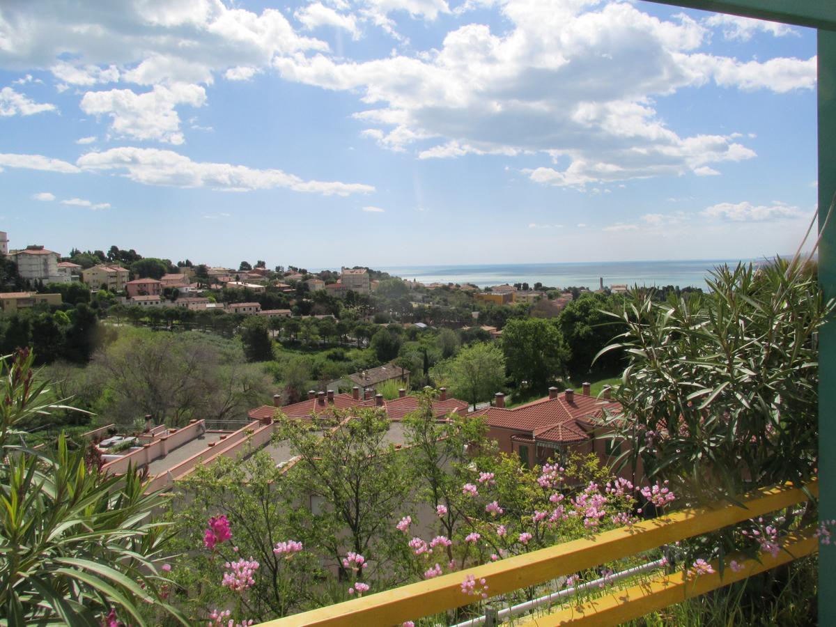 Hotel Conchiglia Verde Sirolo Exterior photo